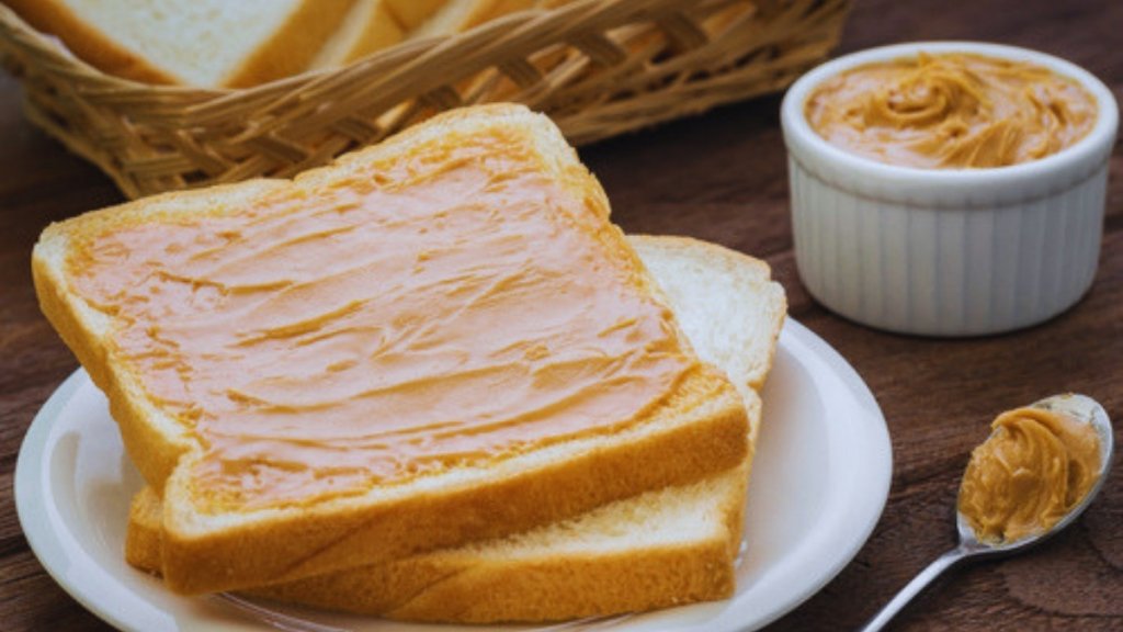 Pasta de amendoim vegana saudável e deliciosa