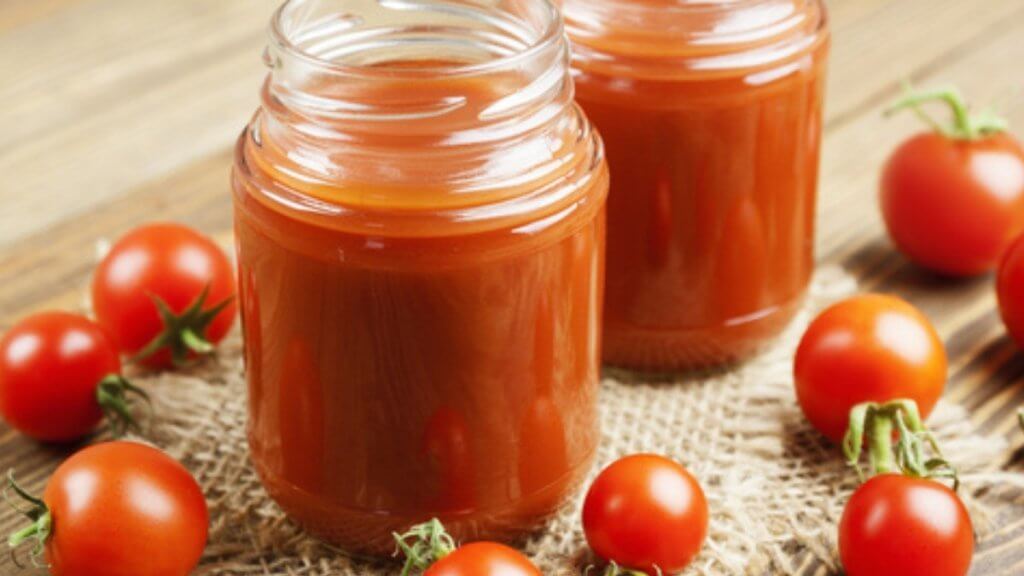 Molho de tomate simples e rápido na panela de pressão para você economizar tempo e gás